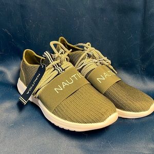 Nautica size 7 sneakers